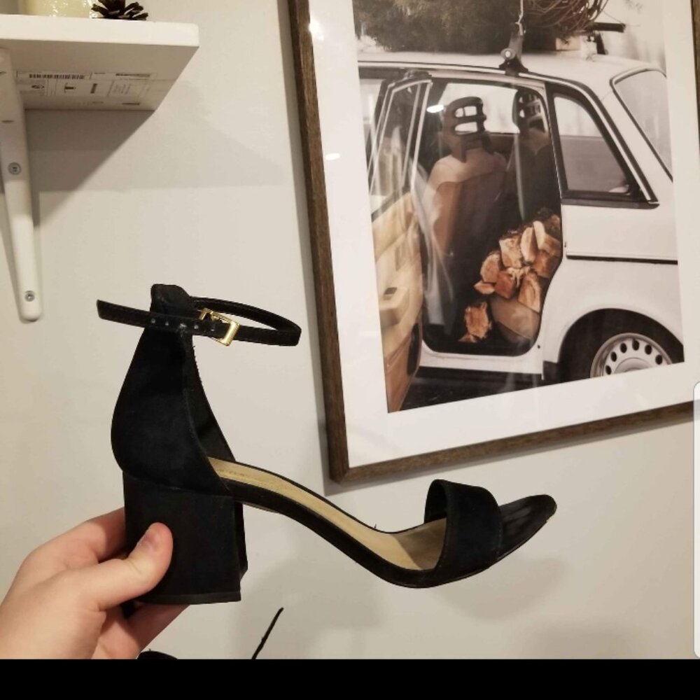 Black also pumps